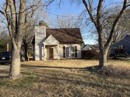 featured image of 6714 Woodwedge Dr #NA