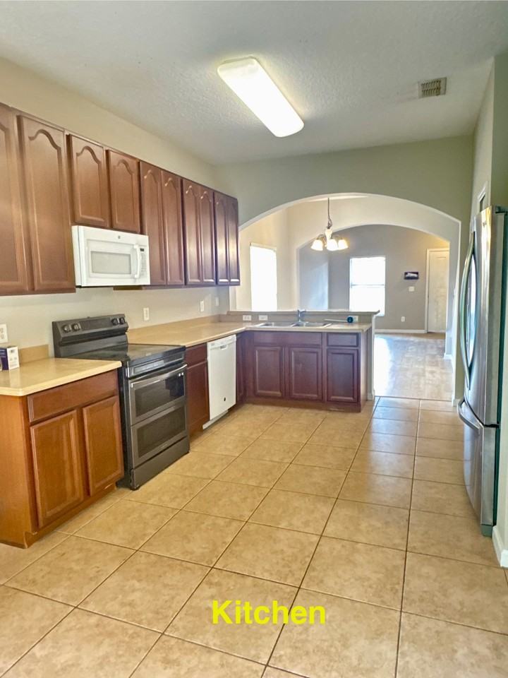 16089 Old Ash Loop #16089 - Photo 3 of 14