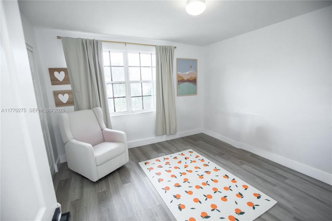 4905 Southwest 31st Terrace #115 - Photo 3 of 12