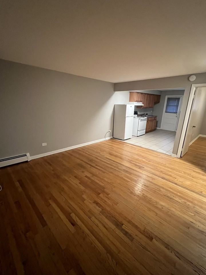 10720 S Ridgeland Ave #18 - Photo 2 of 9