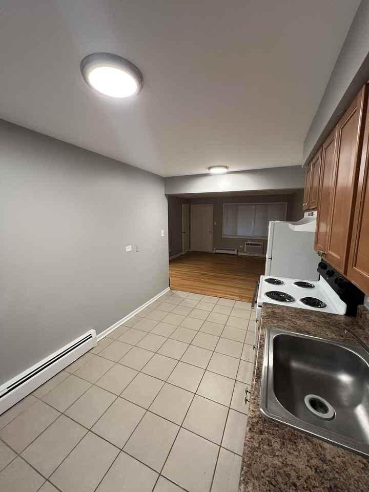 10720 S Ridgeland Ave #18 - Photo 6 of 9