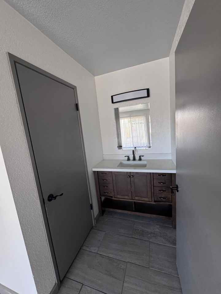 32400 Cielo Vista Rd #A - Photo 5 of 8