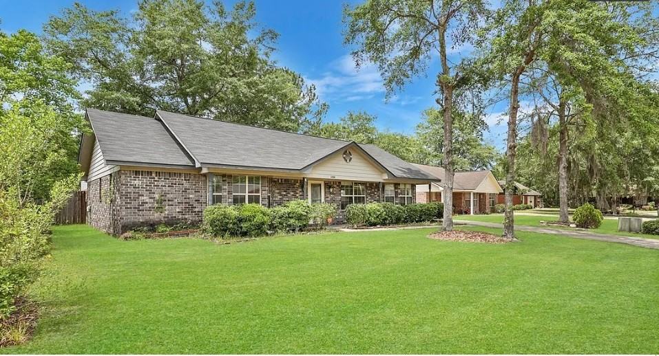 1104 Tomahawk Trl #NA - Photo 2 of 21