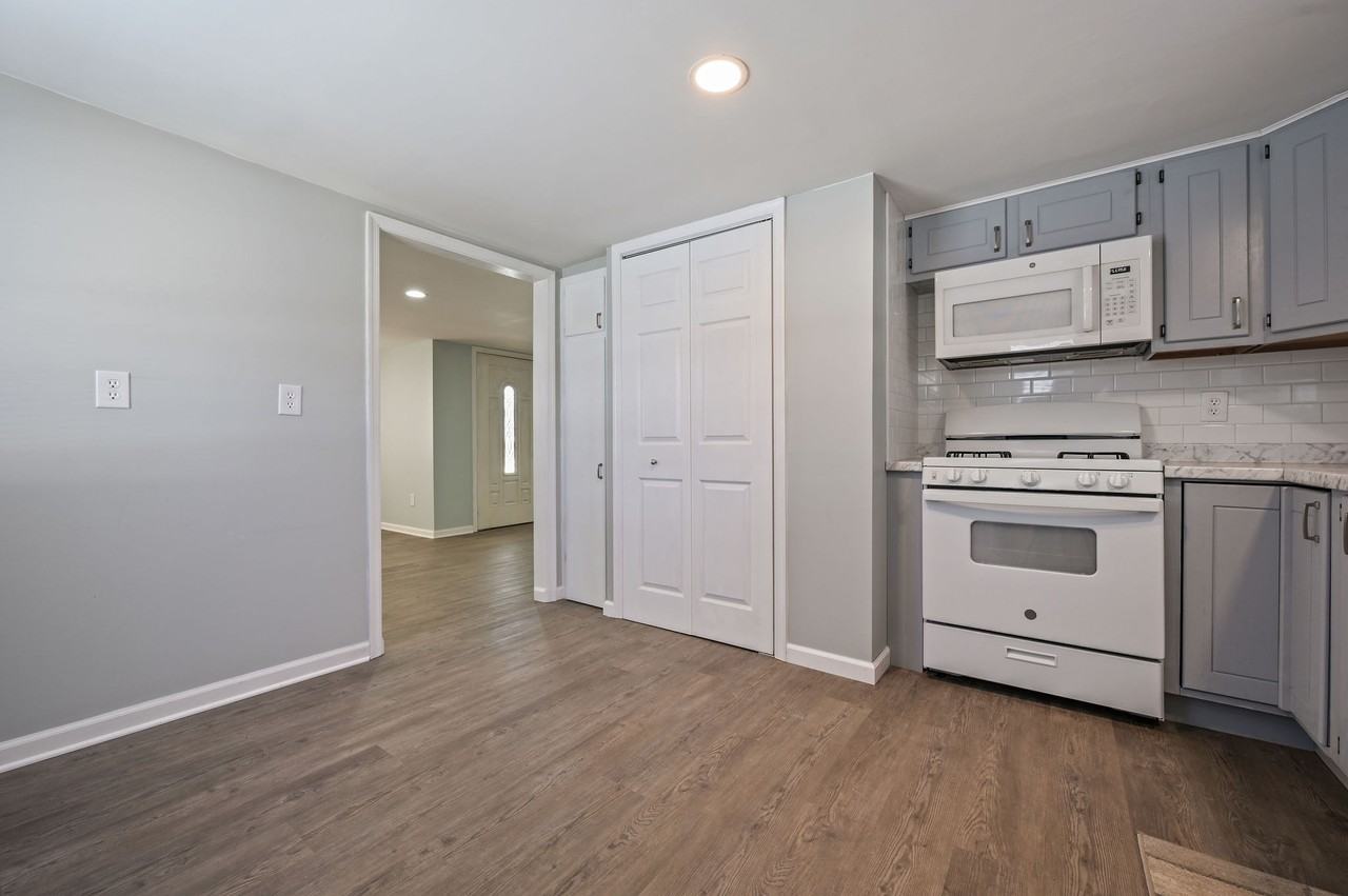 114 Carter Rd #1 - Photo 3 of 11