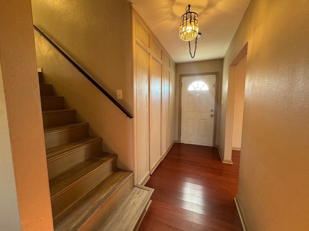 1208 Toft St #1 - Photo 2 of 17