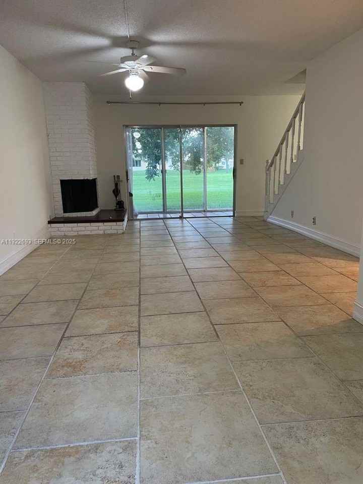 3141 North Palm Aire Drive - Photo 6 of 10