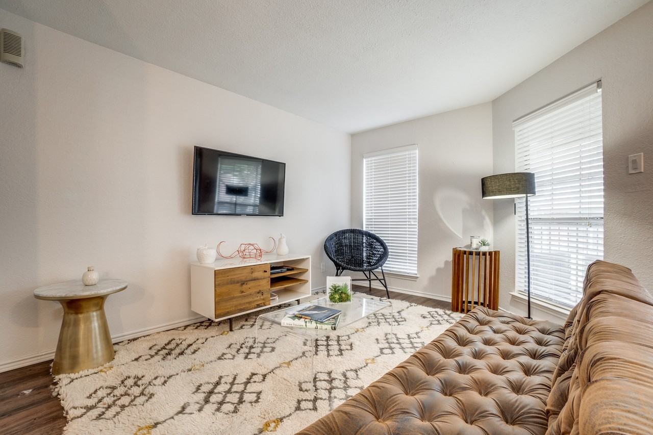 Tenison at White Rock - Photo 6 of 32