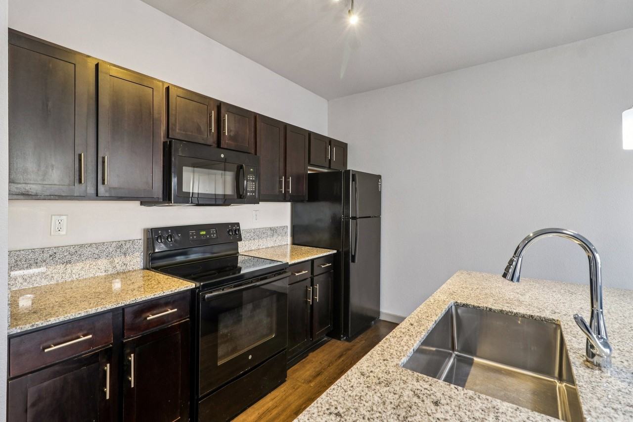 Loretto at Creekside - Photo 7 of 50