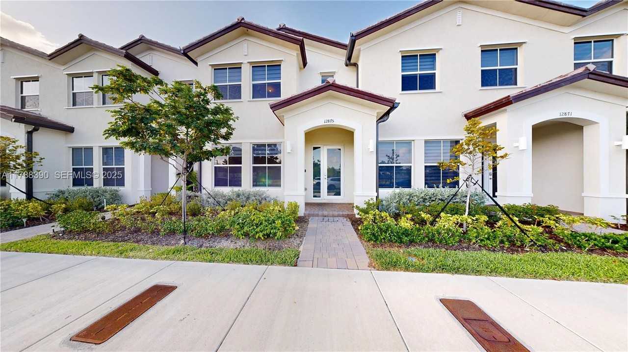 12875 Southwest 243rd Terrace #12875 - Photo 2 of 34