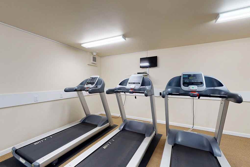 Foothill Commons - Photo 5 of 40