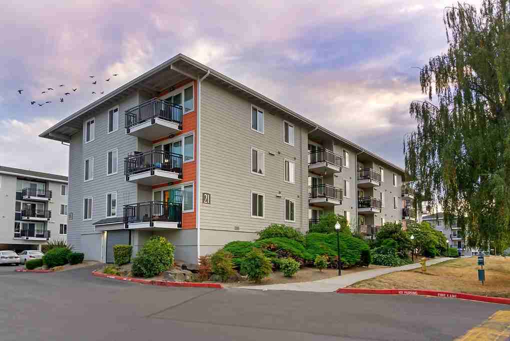 Woodland Commons - Photo 2 of 52