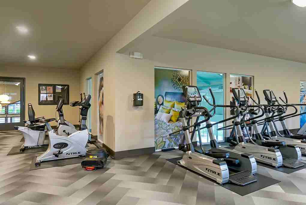 Woodland Commons - Photo 4 of 52