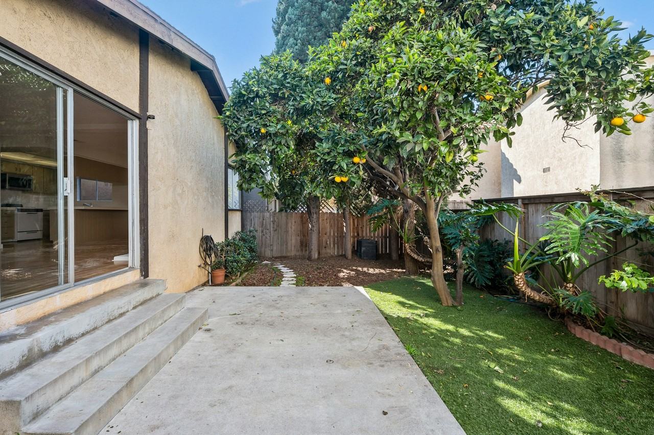 845 2nd Street - Photo 3 of 35