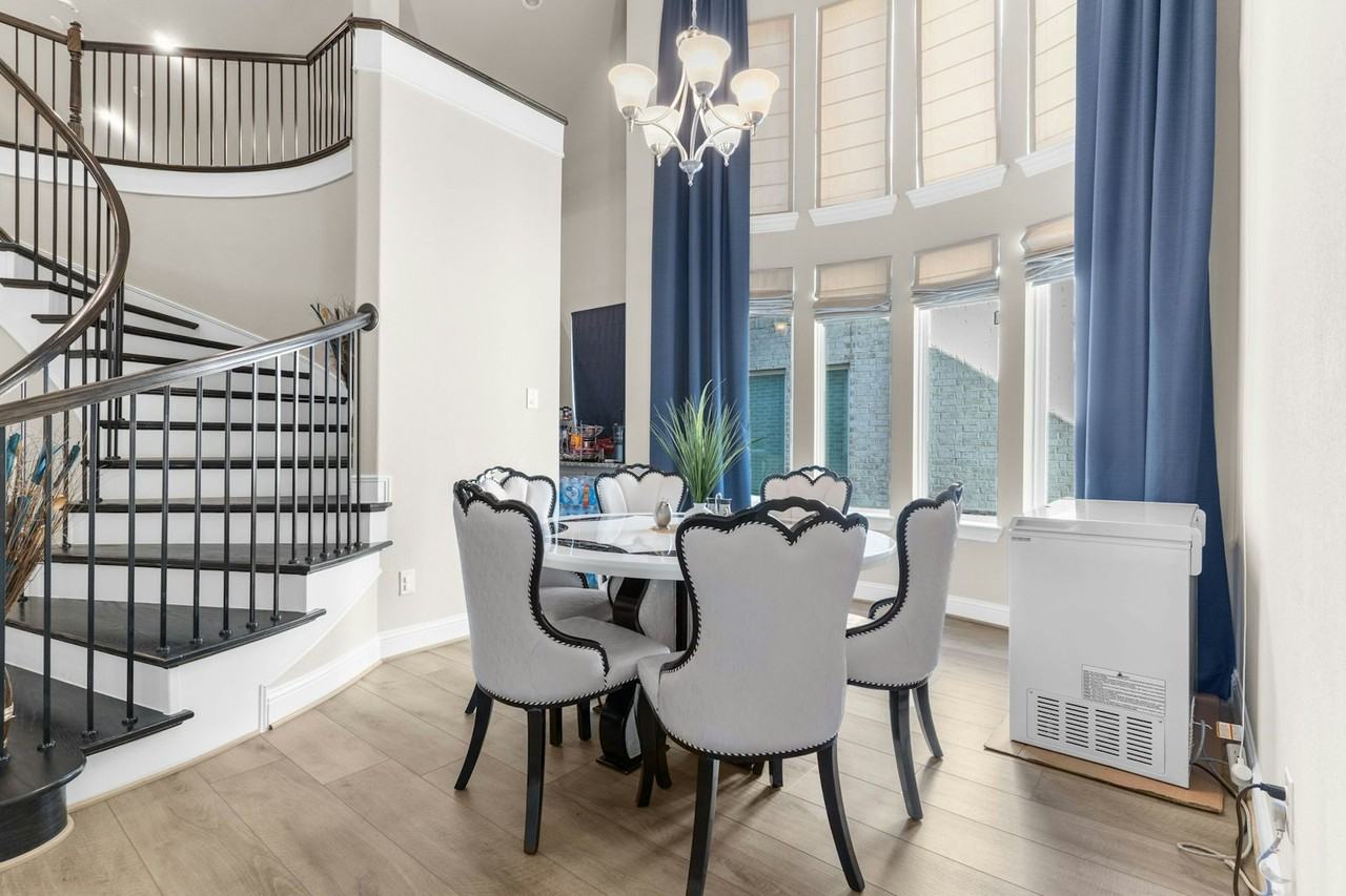 106 Spanish Bluebell Drive - Photo 7 of 38