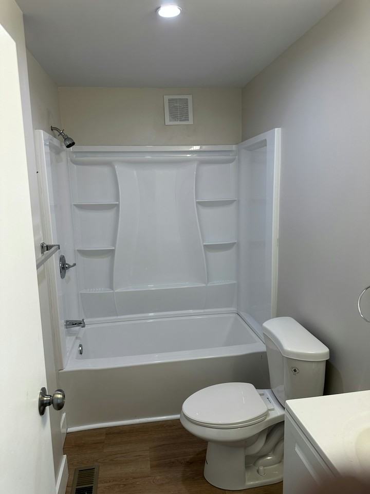 523 Franklin Avenue - Photo 2 of 14