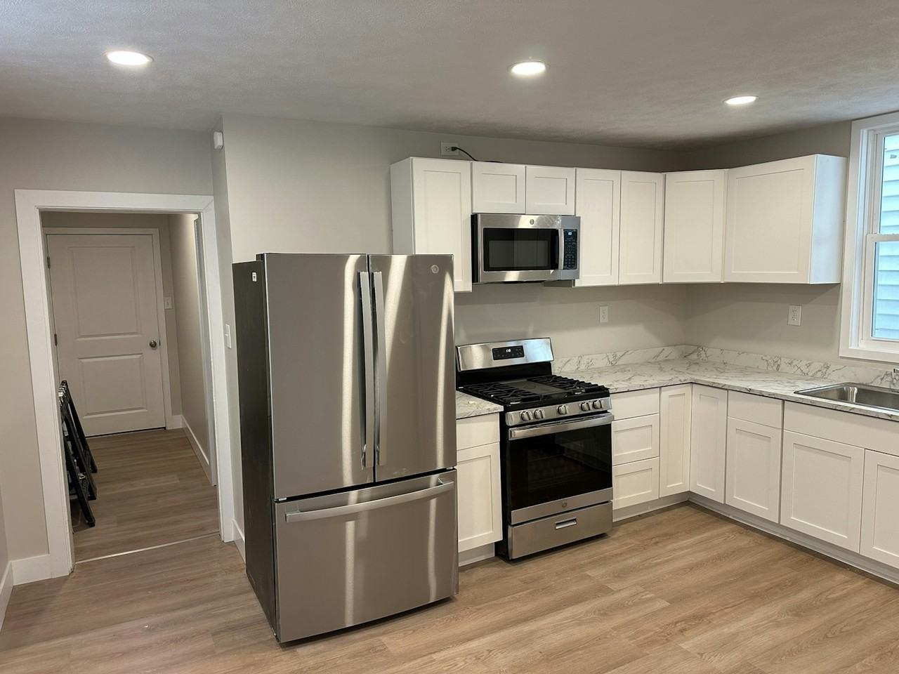 523 Franklin Avenue - Photo 6 of 14