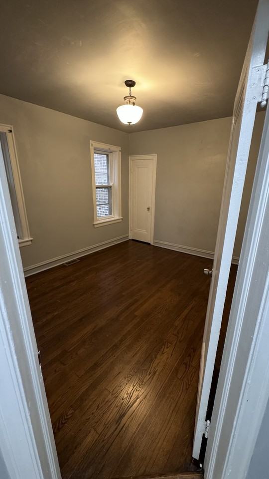 8055 S Paulina St, Unit 1 - Photo 5 of 13