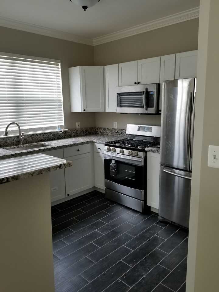 12905 Alton SquareUnit 203 #1 - Photo 3 of 25