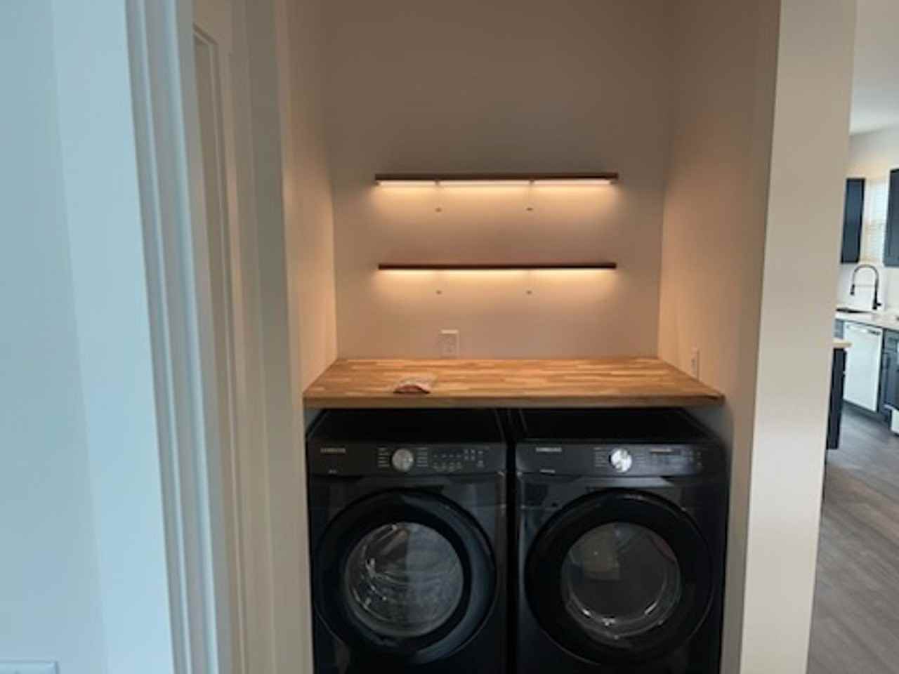 460 N James Ave - Photo 7 of 9