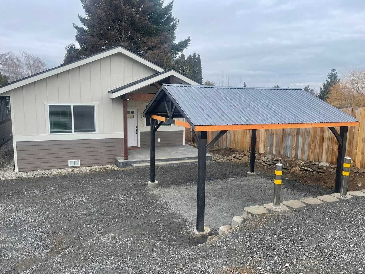 458 N James Ave - Photo 2 of 12