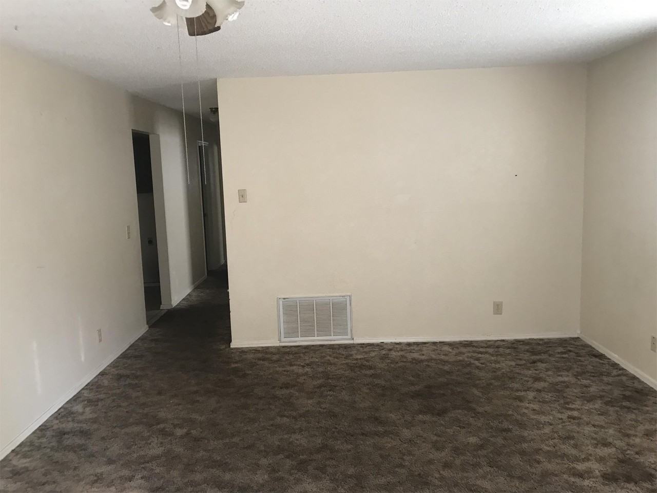 1911 Sycamore Pl #B - Photo 4 of 4