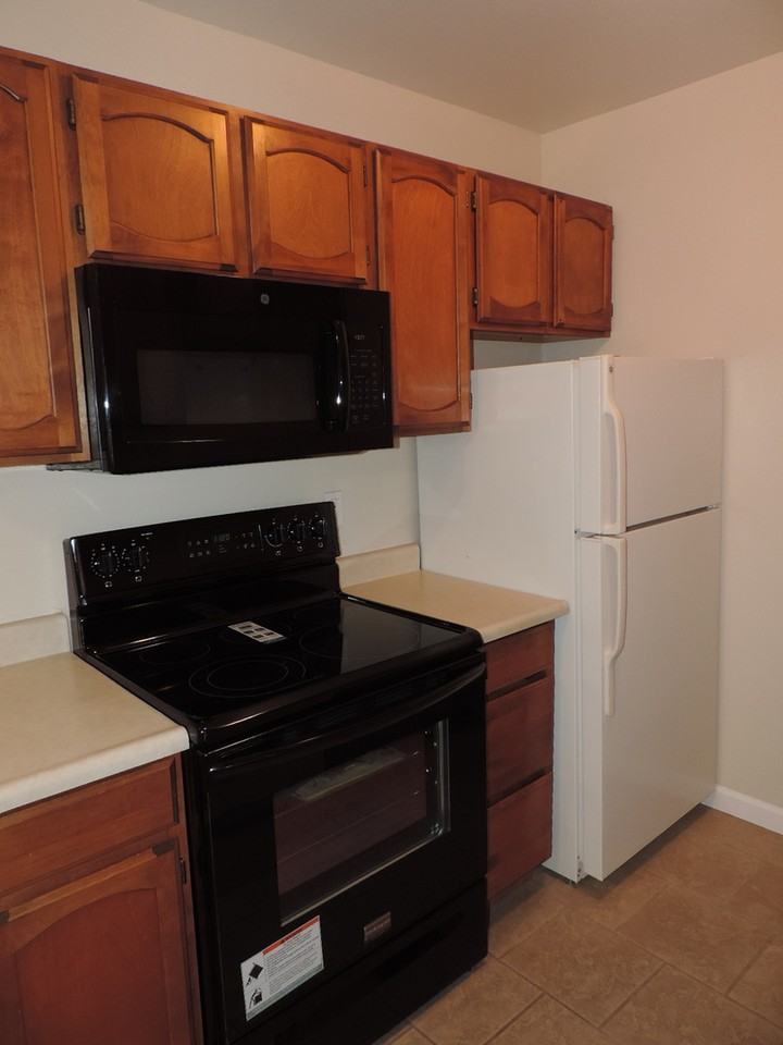 400 Laurel Street - Photo 6 of 22