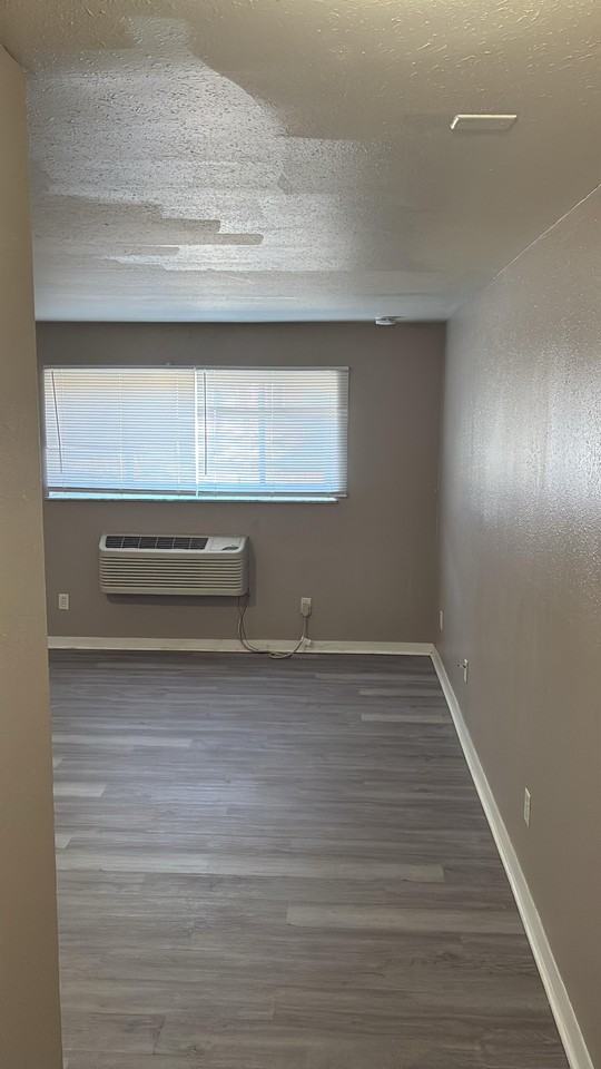 3021 Pestalozzi Street - Photo 7 of 13