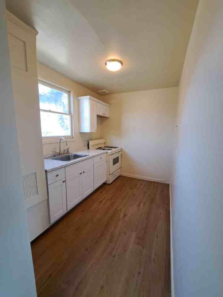 Hollywood Way 301 - Photo 4 of 6