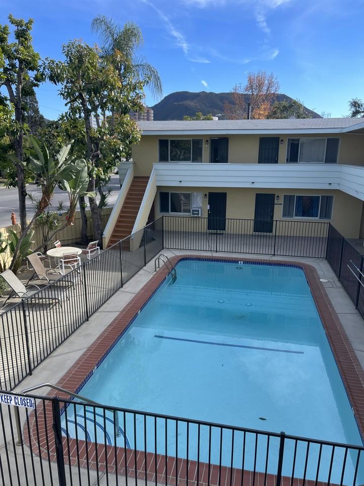 Hollywood Way 301 - Photo 6 of 6