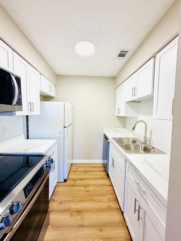 130 Alfred St - Photo 2 of 10