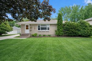 featured image of 2905 32nd Ave Ne