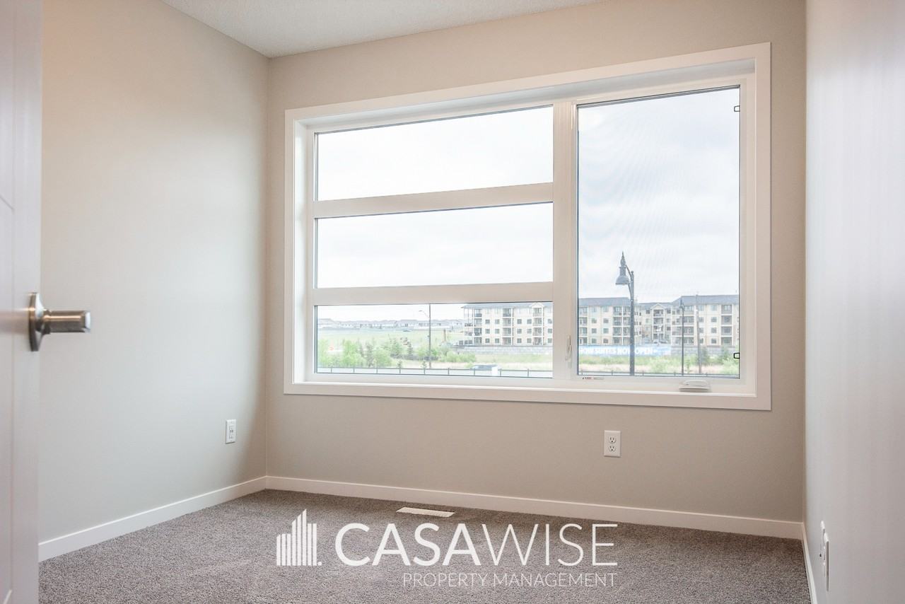 17230 9a Ave Sw #1 - Photo 7 of 12