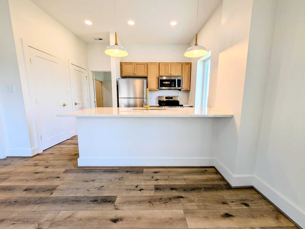 5900 Fort Avenue - Photo 3 of 28