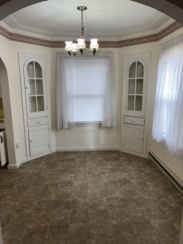 765 South Boulevard - Photo 3 of 10