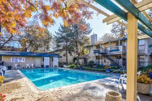 featured image of 90 W Elliot St