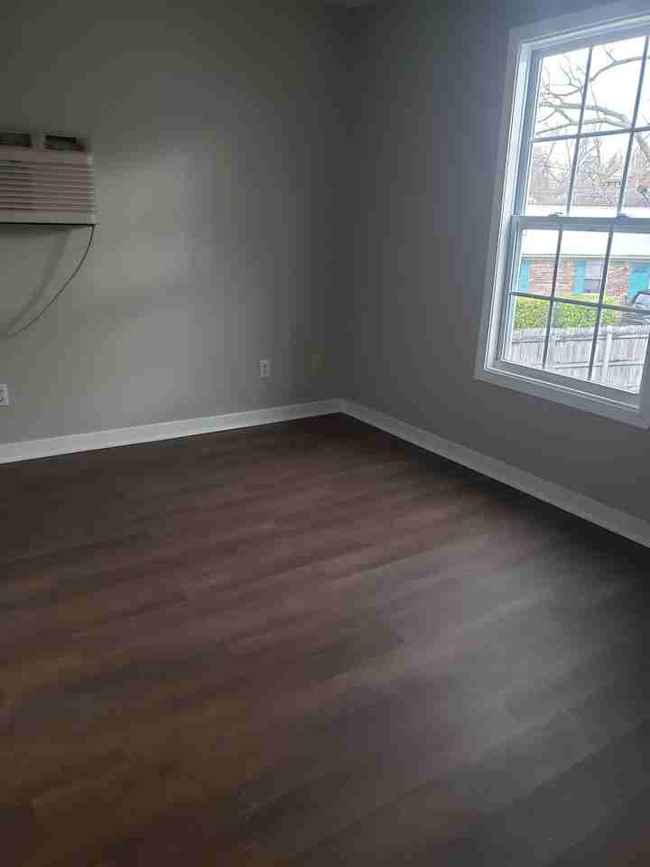 1325 Virginia - Photo 3 of 6