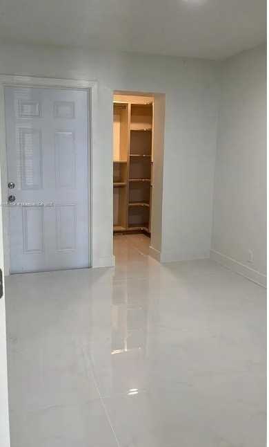 Constellation Arthur - Photo 5 of 7