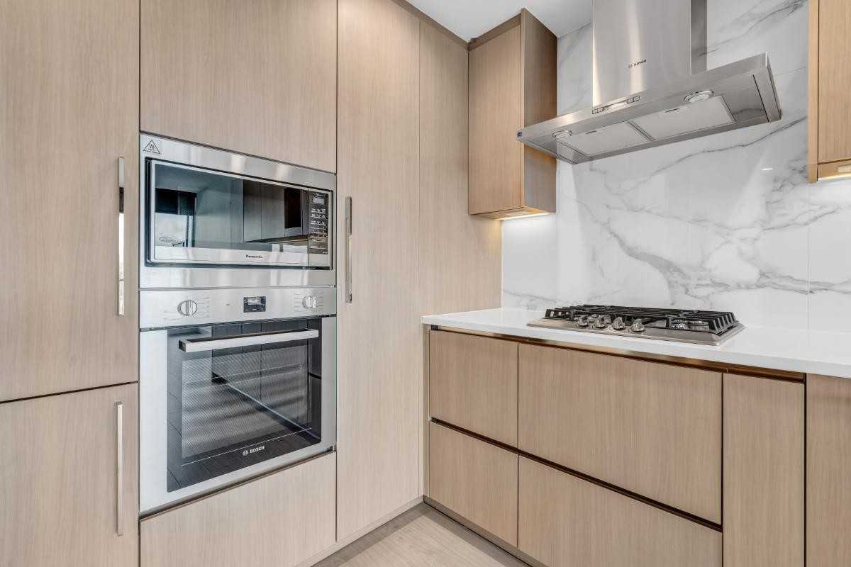 4890 4308-4890 Lougheed Highway #4308 - Photo 2 of 18