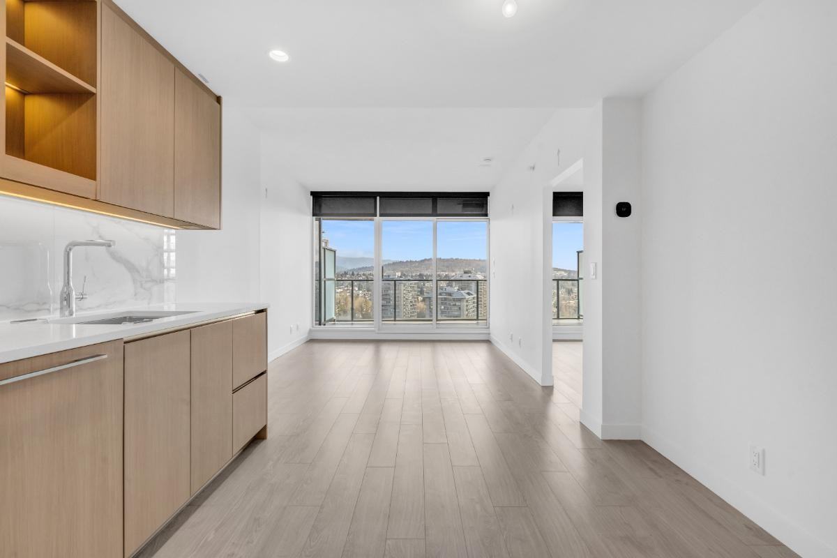 4890 4308-4890 Lougheed Highway #4308 - Photo 4 of 18