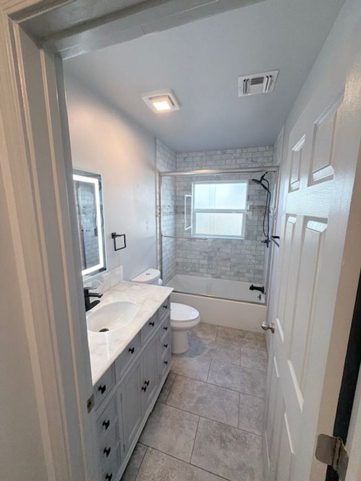 1418 E Mckinley St - Photo 6 of 9