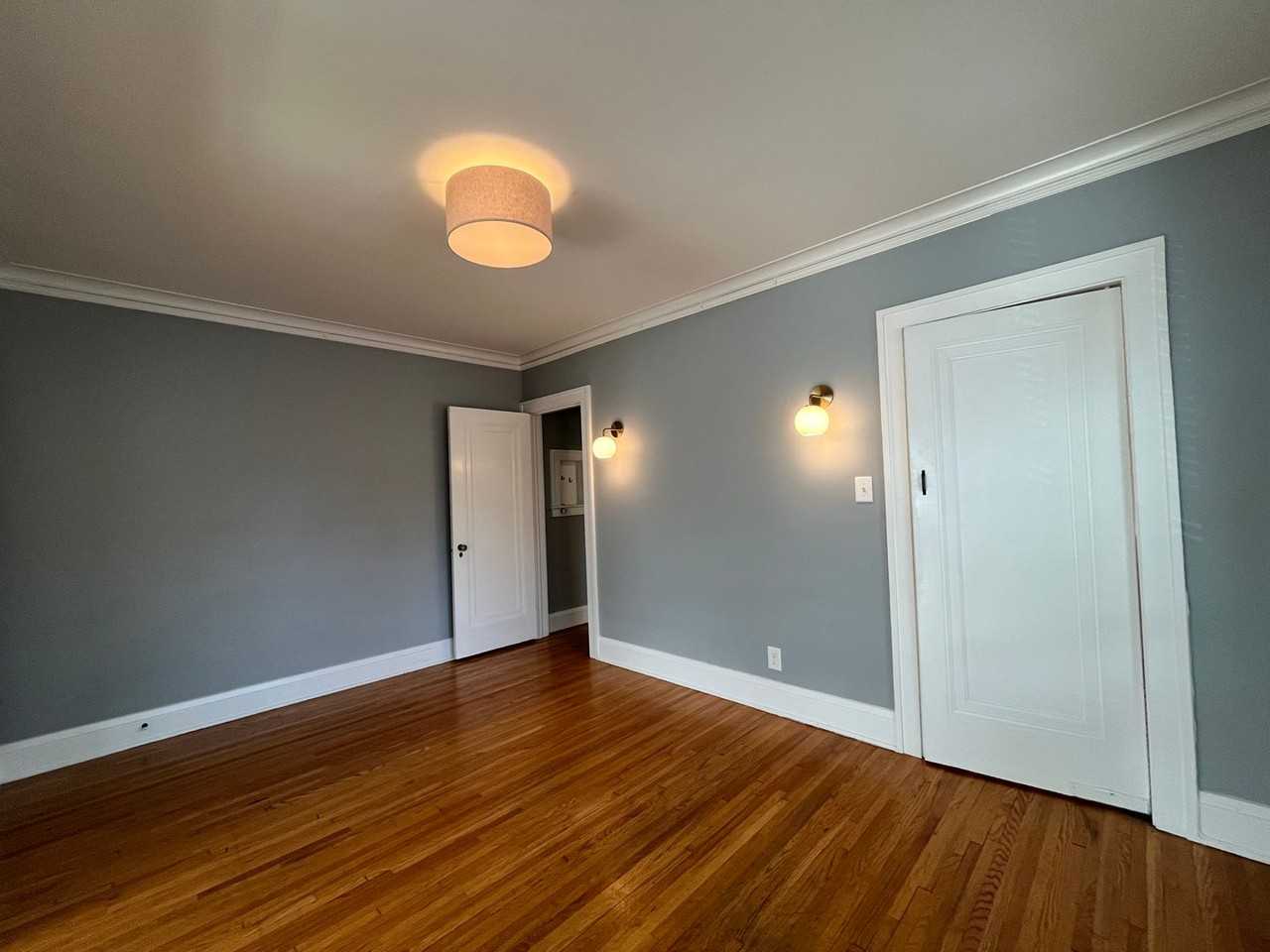 4140 Bryant Ave S #3 - Photo 7 of 19