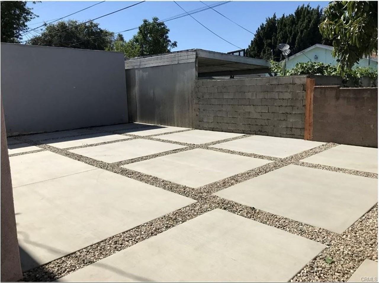 85(221) - Photo 2 of 6