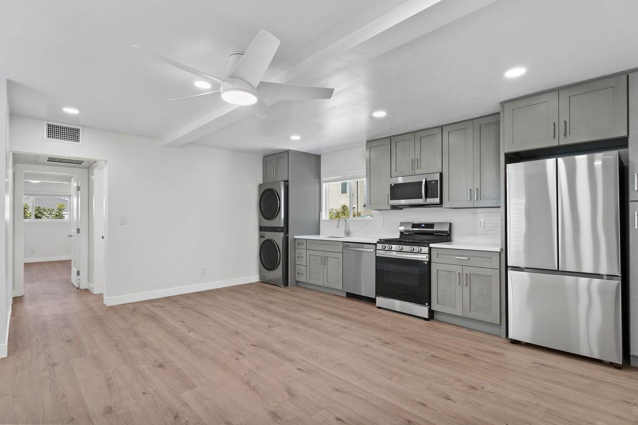 Live Near Ocean Beach! - Photo 4 of 36