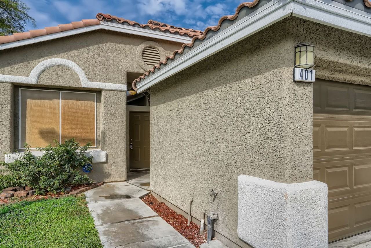 401 Carlton Kay Pl - Photo 3 of 28