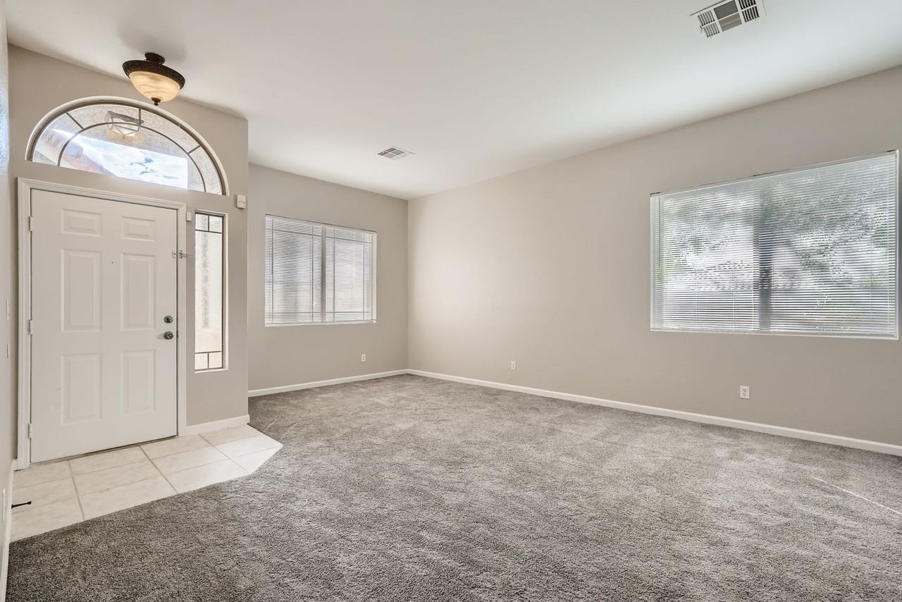 401 Carlton Kay Pl - Photo 7 of 28