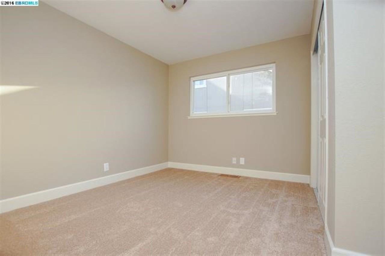 1345 Shell Ct - Photo 3 of 25