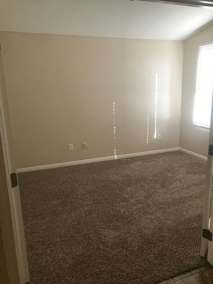 8911 Wheat Grass Ave - Photo 4 of 20