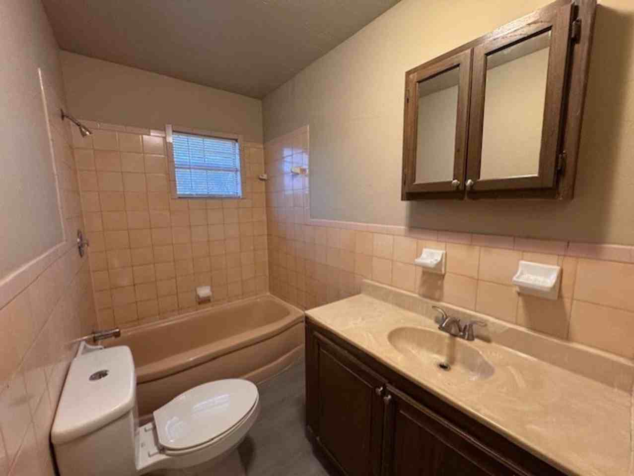 4545 W Park Pl - Photo 5 of 14