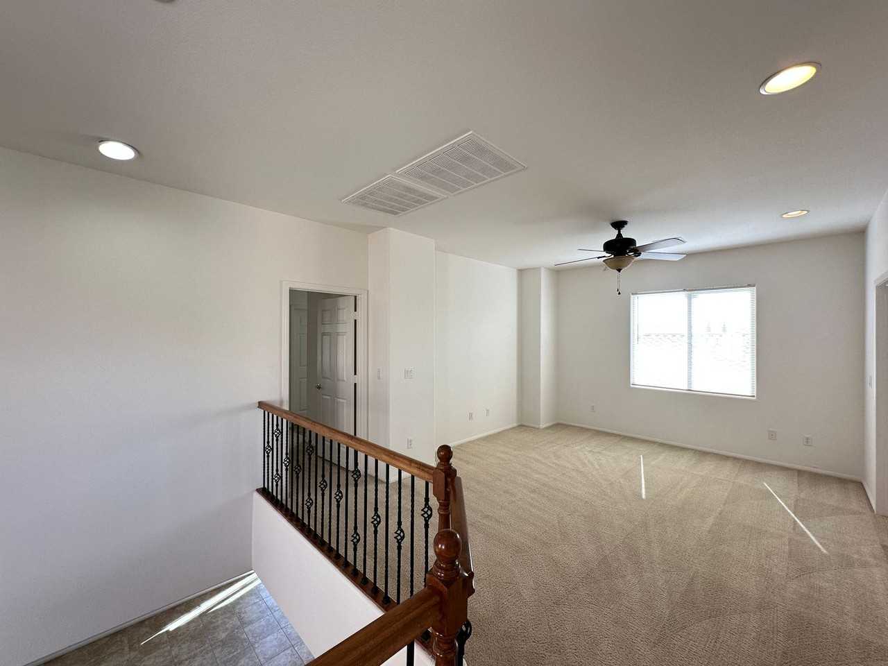 920 Baronet Dr - Photo 6 of 13