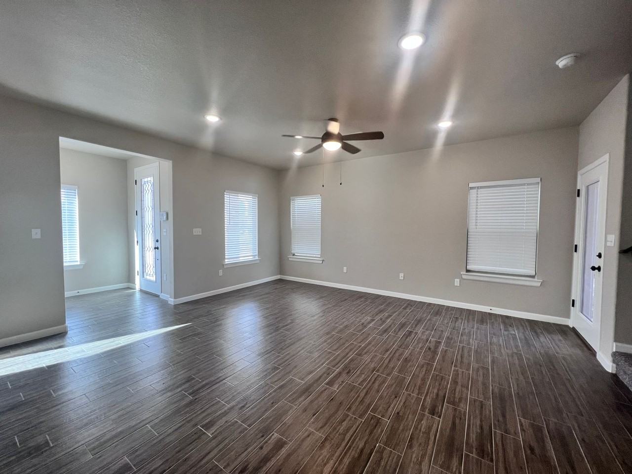 6536 Hoop St - Photo 2 of 25